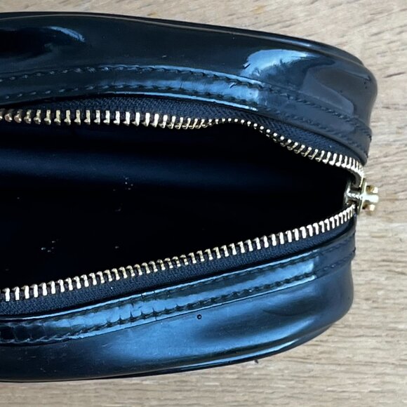 TORY BURCH PATENT LEATHER COSMETIC CASE MAKE UP BAG Women’s Black Gold Zipper - Picture 5 of 6